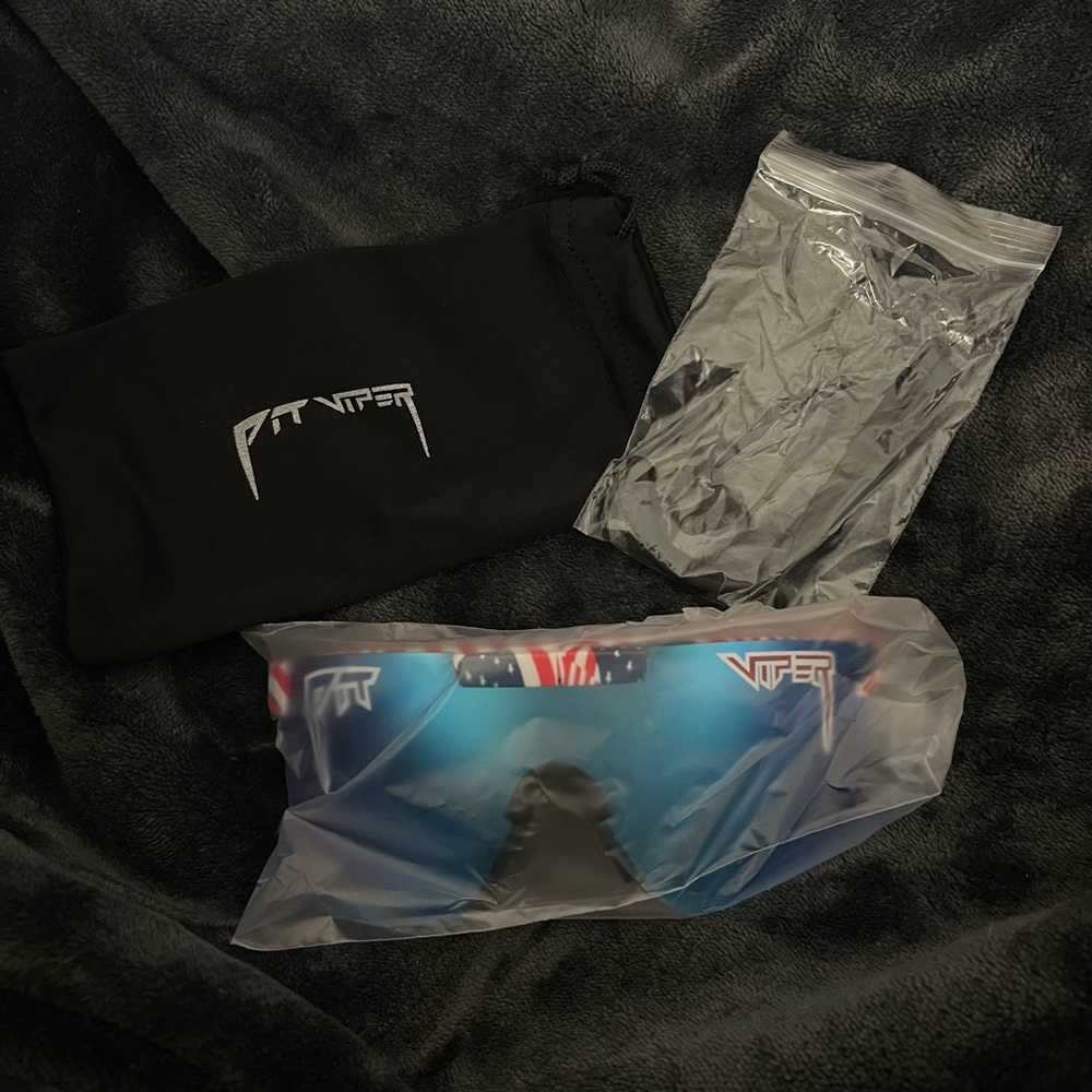 NEW IN BOX Polarized Pit Vipers American Flag - Picture 2 of 3